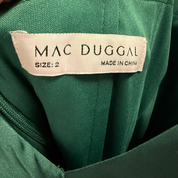 Mac Duggal Emerald Green Dress Rhinestones Draped Slit  Holiday Gown Size 2 - Picture 7 of 9